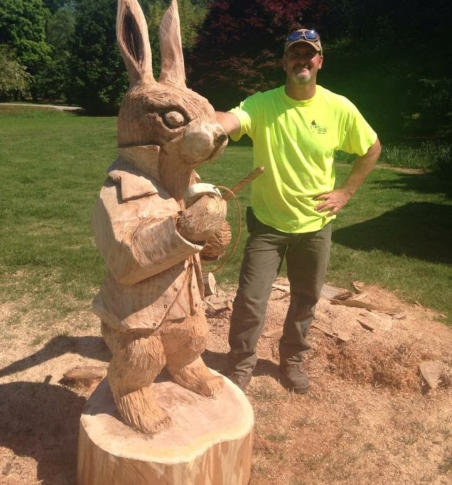 Animal Chainsaw Carving - Bear Chainsaw Carving - Eagle Chainsaw Carving